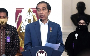 Kedatangan Jokowi Disebut Jadi Warning Untuk Warga Jatim Agar Disiplin Pakai Masker-Jaga Jarak