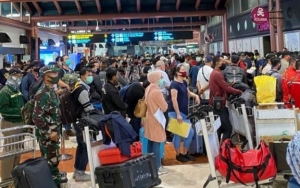 Tiba di Sorong, Penumpang Positif COVID-19 Lolos Naik Pesawat Garuda dari Bandara Soetta