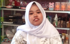 Rahmawati Kekeyi Galau Mikirin Jodoh, Mata Keren Ditertawakan Mirip Nyi Blorong