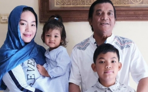 Istri Cantik Didi Kempot Bantah Kawin Siri, Foto Pernikahan Resmi Curi Perhatian