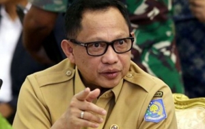 Jokowi Ancam Reshuffle di Tengah Corona, Mendagri Tito Karnavian Diminta Tak Diganti