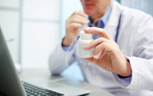 Tenaga Medis Berguguran, Menkes Dorong Penggunaan Telemedicine Cegah Penularan COVID-19