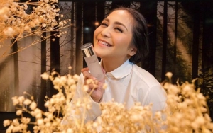 Marsha Tengker Raih Gelar Master Psikolog di Tengah Pandemi Covid-19