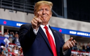 AS Terancam 'Panen' 100 Ribu Kasus COVID-19 Per Hari, Trump Langsung Salahkan Tiongkok