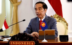 Marah dan Ancam Reshuffle Menteri, Jokowi Dinilai Ingin Tutupi Kelemahan Sebagai Presiden