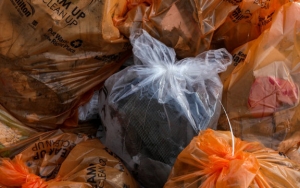Larangan Kantong Plastik Tak Berjalan Efektif, Sosialisasi Dinilai Masih Lemah