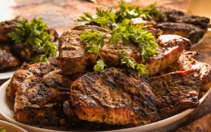 Anti Ribet dan Mudah Dilakukan, Ini 7 Tips Memasak Daging Sapi Agar Lebih Cepat Empuk