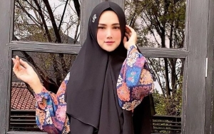 Pakaian Mulan Jameela Saat Jogging Curi Perhatian, Netizen: Gerah Lihat Bajunya!