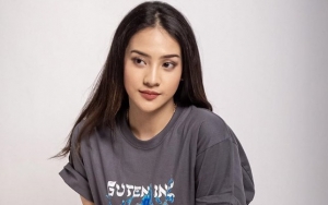 Anya Geraldine Langsung Banjir Gombalan Usai Posting Foto Seksi di Pinggir Pantai