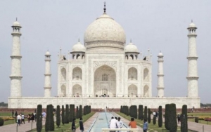 Angka Penularan COVID-19 di India Masih Tinggi, Taj Mahal Kembali Batal Dibuka