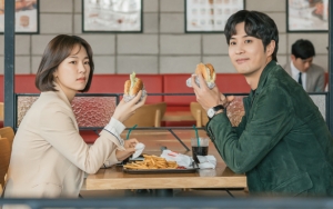 Han Ye Ri Salting dan Malu-Malu Syuting Adegan Romantis Bareng Kim Ji Suk di 'My Unfamiliar Family'
