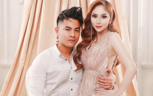 Guntur Triyoga Umumkan Istri Cantik Hamil Anak Kembar: Kekuatan Doa di Mekkah Luar Biasa!