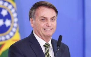 Presiden Brasil Jair Bolsonaro Kena Tuntut Akibat Lepas Masker Saat Umumkan Terinfeksi COVID-19