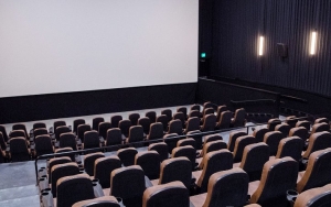 Pemerintah Buka Bioskop DKI Jakarta, Epidemiolog Ungkap Bahayanya