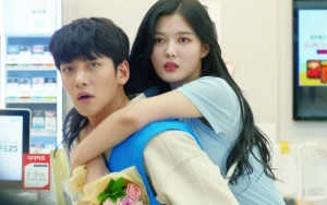 Bak Main Petak Umpet, Begini Kocaknya Tingkah Ji Chang Wook dan Kim Yoo Jung di 'Backstreet Rookie'
