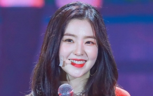 Foto-Foto Irene Red Velvet Bareng Penari Latar Disorot Karena Kebiasaannya Ini