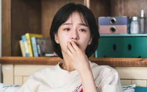 Sederhana dan Penuh Warna, Ini Makna Tersirat Kostum Park Gyu Young di 'It's Okay to Not Be Okay'