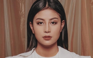 Awkarin Sindir Orang Sirik Lihat Keuwuan di Media Sosial, Bela Dinda Hauw?