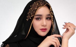 Buka Tutup Hijab, Hana Hanifah Dibully Tarif Prostitusi Hingga Karma Video TikTok 'Pria Kere'