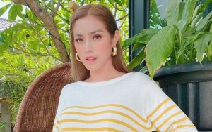Jessica Iskandar Menangis Minta Doa Usai Divonis Idap Penyakit Kelenjar Getah Bening