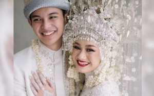 Hempaskan Haters, Rey Mbayang Umbar Potret Mesra Bareng Dinda Hauw di Kamar