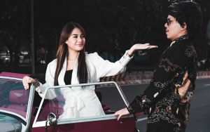 Tak Nangis Saat Dilamar Atta Halilintar, Aurel Hermansyah Justru Alami Kaki Terkilir