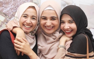 Zaskia Sungkar Pamer Potret Laudya C. Bella-Shireen 'Bidadari Surga', Caption Ledek Emran?