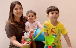 Ajari Anak Main Basket Dicibir Tiru Sandra Dewi, Tya Ariestya Jawab Begini