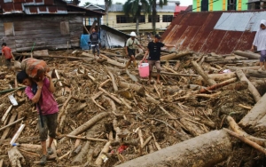 Banjir Bandang Terjang Masamba Tewaskan 19 Jiwa, 15.000 Orang Mengungsi