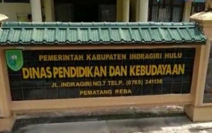 64 Kepsek SMP di Riau Mundur, Kemendikbud Tegaskan Bukan Karena Dana BOS