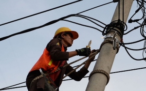 Kantor Pusat PLN Ditutup Usai 6 Pegawai Positif Virus Corona, Layanan Listrik Aman?