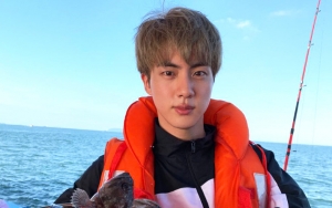 Jin BTS Diam-Diam Punya Teman Mancing Tak Terduga, Siapa?