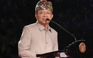 Gubernur Wayan Koster Sebut Terapi Arak Bali Efektif Sembuhkan Pasien Corona Tanpa Gejala
