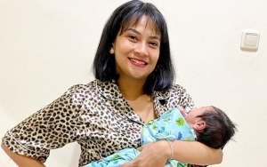 Usai Necis Pakai Jas, Bayi Vanessa Angel Kembali Lakukan Pemotretan Ala Koki