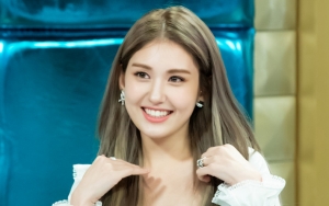 Jeon Somi Ungkap Pengalaman Jadi Korban Bullying dan Rahasia yang Cuma Diketahui Keluarganya