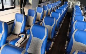 Viral Bus Dengan Desain Social Distancing, Kemenhub Buka Opsi Bisa Diisi Penuh Penumpang