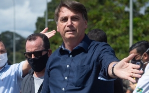 Presiden Brasil Jair Bolsonaro Dinyatakan Sembuh dari COVID-19 Setelah Empat Kali Tes
