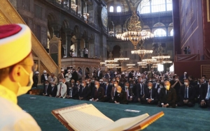 Khotbah Salat Jumat Pertama di Hagia Sophia Picu Kontroversi Karena Dianggap Hina Pendiri Turki