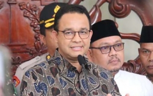 Anies Baswedan Beri Santunan Rp 454 Juta Untuk PPSU yang Jadi Korban Tabrak Lari dan Terlindas Truk