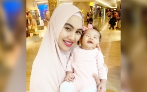 Kartika Putri Rela Mandi Tengah Malam Hingga Tidur Dengan Duduk Untuk Menjaga Buah Hatinya 