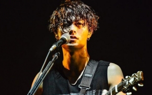 Toru Yamashita Gitaris ONE OK ROCK Positif COVID-19
