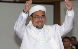 PA 212 Kutuk Keras Pembakaran Poster Habib Rizieq, Tempuh Jalur Hukum?