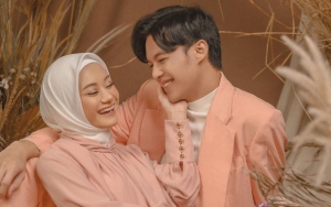 Momen Uwu Dinda Hauw Rapikan Baju Rey Mbayang Sampai Kejepit Malah Diledek Lebay