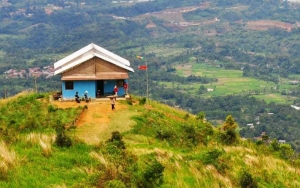Inovatif, Sekolah di Daerah Perbukitan Ini Bikin Kelas Online Tanpa Akses Internet