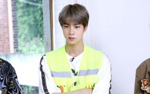 Jin BTS Kaget Bisa Coba Gerakan Berbahaya Ini, Padahal Pernah Sambat Nyeri Sendi