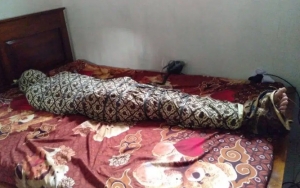 Heboh ‘Fetish Kain Jarik’, Waspada Jenis Penyimpangan Seksual Ini 