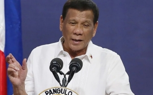 Sarankan Warga Bersihkan Masker Pakai Bensin, Presiden Filipina Duterte: Saya Tidak Bercanda