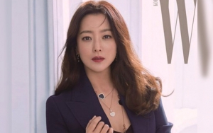 Kim Hee Sun Tampil Menawan Sebagai Ilmuwan Jenius, Kemampuan Akting Tuai Pujian dari Staf 'Alice'