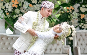 Rizki DA 'Kapok' Umbar Foto Nadya, Aksi Rangkul Mesra Gadis Cantik Ini Disorot