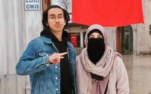 Umi Pipik Beri Pembelaan untuk Abidzar yang Dibully Gara-gara Merokok